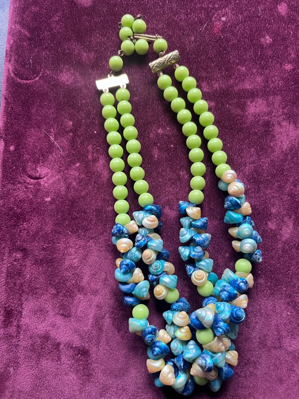 Vintage 1950s Mid-Century Statement Necklace Chartreuse & Iridescent Blue shells